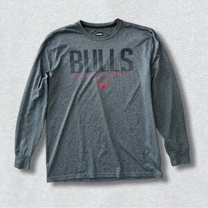 Unk Chicago Bulls Graphic Long Sleeve Shirt - L